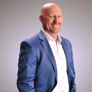 Kim Feltis, Recognized by BestAgents.us as a 2023 Top Agent.