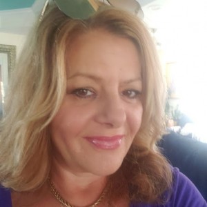 Kelly Snow, Recognized by BestAgents.us as a 2023 Top Agent