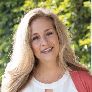 Galeann Montague, Recognized by BestAgents.us as a 2023 Top Agent