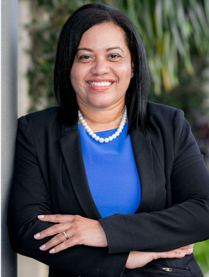 Ausdy Cardenas, Recognized by BestAgents.us as a 2023 Top Agent