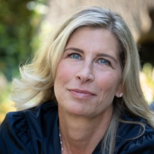 Lisa Salzberg, Recognized by BestAgents.us as a 2023 Top Agent