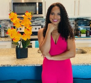 Lisette Villanueva, Recognized by BestAgents.us as a 2023 Top Agent.