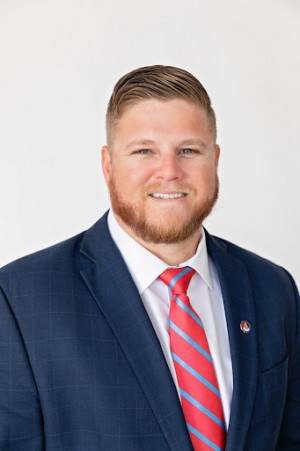 Taylor Clark, Recognized by BestAgents.us as a 2023 Top Agent.