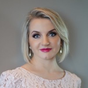 Renata K. Ciszek, APN-BC, CNS Board-Certified Adult Nurse Practioner with cardiology subspecialty, owner of Re-Medispa