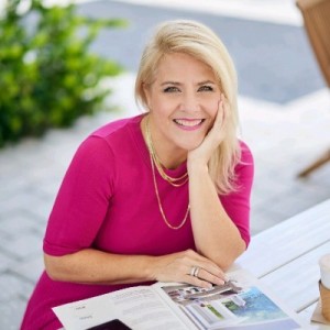 Elaine Kauffmann, Recognized by BestAgents.us as a 2023 Top Agent.