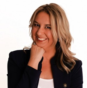 Amanda Reaves, Recognized by BestAgents.us as a 2023 Top Agent.