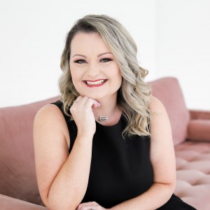 Brandy Middaugh, Recognized by BestAgents.us as a 2023 Top Agent.