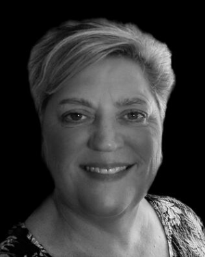 Lynn Hale, Recognized by BestAgents.us as a 2023 Top Agent
