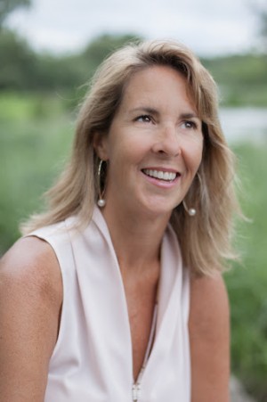 Margaret Giffin, Recognized by BestAgents.us as a 2023 Top Agent.
