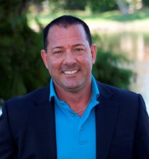 Chris Johnson, Recognized by BestAgents.us as a 2023 Top Agent.