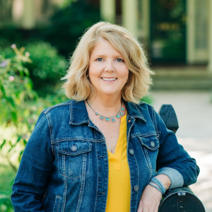 Susan Calabrese, Recognized by BestAgents.us as a 2023 Top Agent