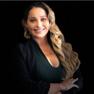 Elizabeth Quevedo, Recognized by BestAgents.us as a 2023 Top Agent