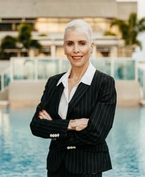 Carol Bettinger, Recognized by BestAgents.us as a 2023 Top Agent