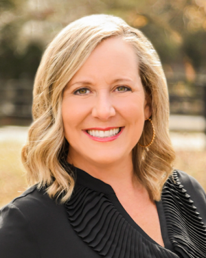 Amy Young, Recognized by BestAgents.us as a 2023 Top Agent