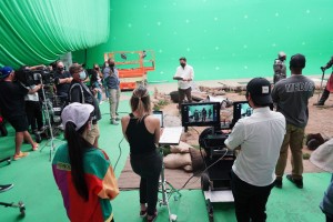 Duolin Ge on set of Kings of Avalon