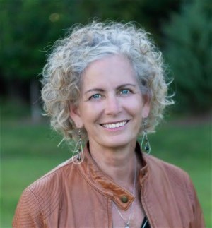 Lori Bryan, Recognized by BestAgents.us as a 2023 Top Agent