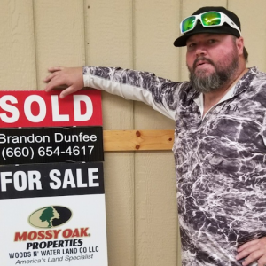 Brandon Dunfee, Recognized by BestAgents.us as a 2023 Top Agent