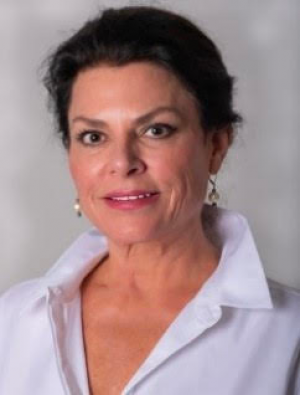 Debbie Wooley, Recognized by BestAgents.us as a 2023 Top Agent