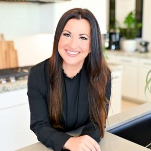 Bethany Curry, Recognized by BestAgents.us as a 2023 Top Agent