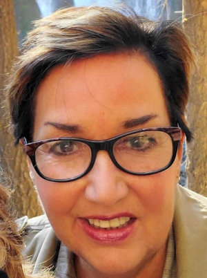 Joan Tennison, Recognized by BestAgents.us as a 2023 Top Agent