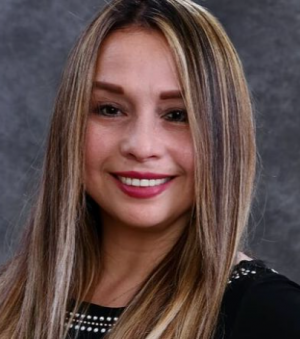 Giovanna Crescimbeni, Recognized by BestAgents.us as a 2023 Top Agent