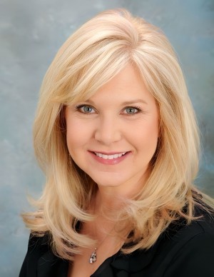 Brenda Myers, Recognized by BestAgents.us as a 2023 Top Agent