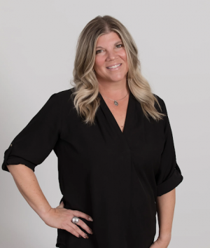 Jennifer Albert, Recognized by BestAgents.us as a 2023 Top Agent