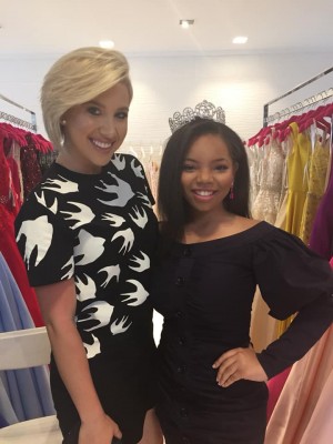 Trinity Tiara and Savannah Chrisley