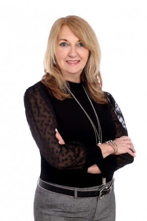 Mary Ann DeAlto, Recognized by BestAgents.us as a 2023 Top Agent