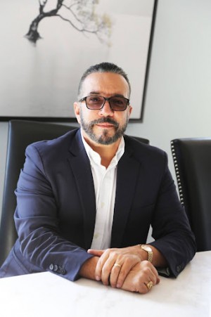 Roberto Gonzalez, Recognized by BestAgents.us as a 2023 Top Agent