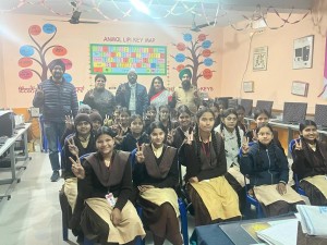 School staff and students after taking test with Careerliy Counsellor Reema Thind