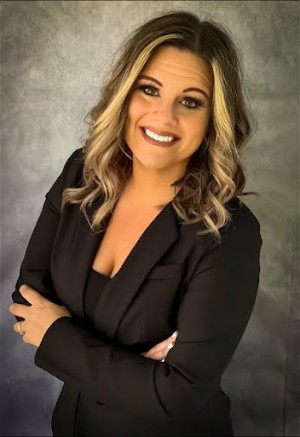 Lyndsey Bush-McVeigh, Recognized by BestAgents.us as a 2024 Top Agent