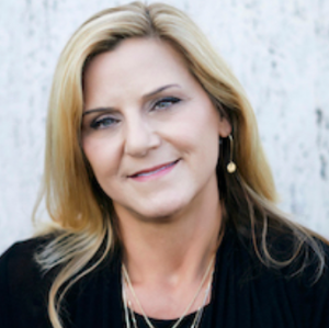 Shelly Dawson, Recognized by BestAgents.us as a 2024 Top Agent