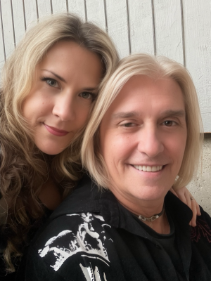 Ana & Gene a new duo hit sensation