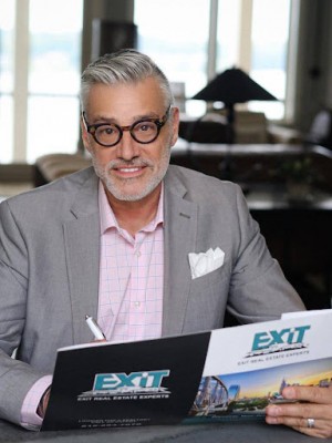 William (Bill) Britt, Recognized by BestAgents.us as a 2024 Top Agent