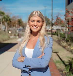 Makayla Richardson, Recognized by BestAgents.us as a 2024 Top Agent