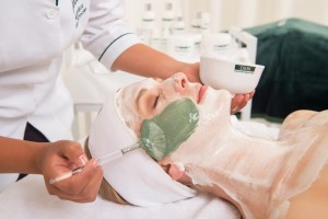Facial peels at Berlin Kosmetik