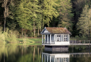 Fallingwater Lodging