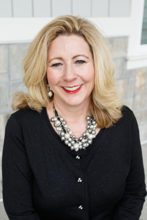 Julie Bryner, Recognized by BestAgents.us as a 2024 Top Agent 