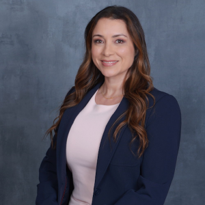 Maria Patino, MD, a Plastic Surgeon with Mia Aesthetics Advanced Cosmetic Surgery