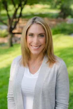 Laurie D. Lazarou, DMD, an Endodontist with Camarillo Endodontics