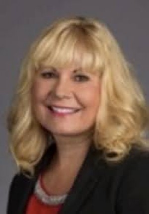 Debra Hawkins, Recognized by BestAgents.us as a 2024 Top Agent 
