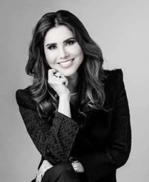 Paola Soto, Recognized by BestAgents.us as a 2024 Top Agent 