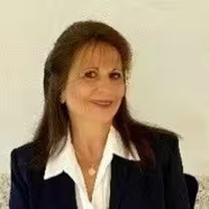 Lisa Diamond, Recognized by BestAgents.us as a 2024 Top Agent
