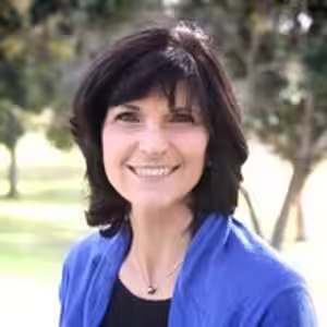 Karen Davidson, Recognized by BestAgents.us as a 2024 Top Agent