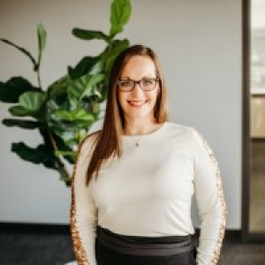 Nicole Chartier, Recognized by BestAgents.us as a 2024 Top Agent