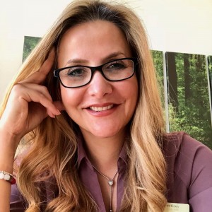 Alaleh Selkirk, PhD, Psychologist with Introspection Beverly Hills