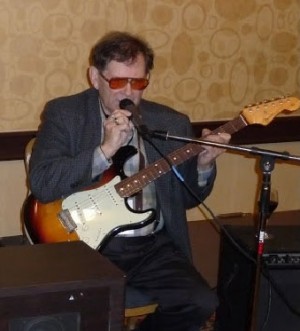 Wayne Siligo, on guitar