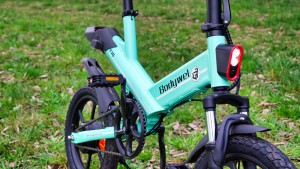 Discover the nuances of the Bodywel T16 and Engwe T14 e-bikes: pivotal features, performance, and value