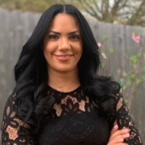 Arletys Chacon, Recognized by BestAgents.us as a 2024 Top Agent